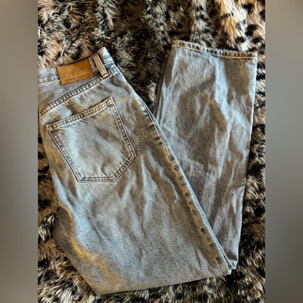 Aritzia Denim Forum Joni High Rise Loose 29L Jeans​​ - Picture 8 of 8